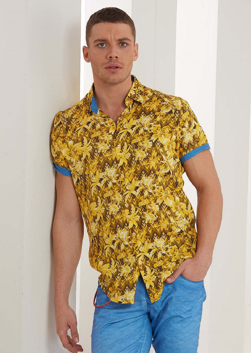 Yellow Bold Leaf Short Sleeve Shirt